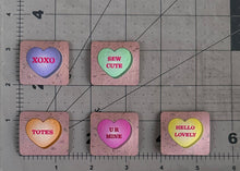 Load image into Gallery viewer, Convo Hearts Color Printed Rose Gold Pearl Cork Tag 5-Pack
